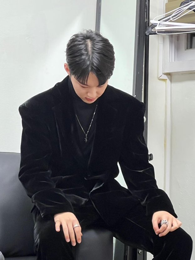 hosssikk's tweet photo. 아 ㅠ 일본어 실패 후 많아진 생각만큼 쏟아지는 볼살 https://t.co/xj6rTeqGjQ