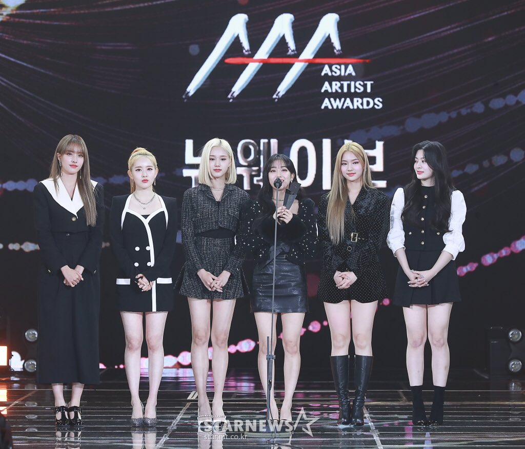 swithcafe's tweet photo. congrats stayc! https://t.co/yPzofTPE1G