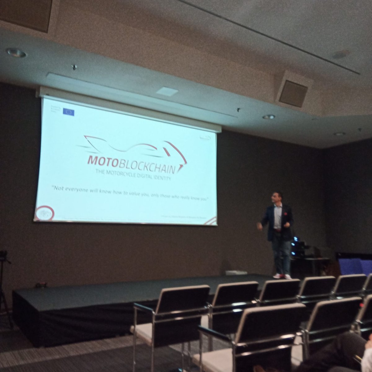 Mind The Bridge tweet media