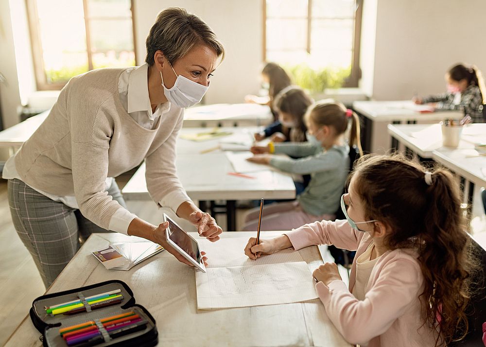 PHSchwyz's tweet photo. Der @snf_ch unterstützt das Projekt «Gesundheitsmanagement gemeinsam gestalten» #Ge3 des #IPP der #PHSZ. Untersucht werden Massnahmen von Schulen zur #Gesundheitsförderung von Lehrpersonen. Mehr: https://t.co/OmsJMeMfK5
@AnitaSandmeier https://t.co/YQC5EsGCzJ