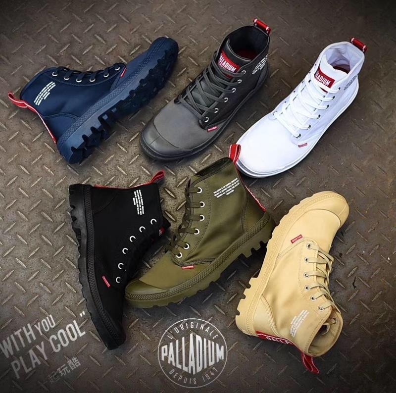 Kickzstore1's tweet photo. Vem aí festas do final do nada nada melhor que ter os pés bem equipados custo 4.199,00MT +258-825989099 https://t.co/KVGdoFpFvr