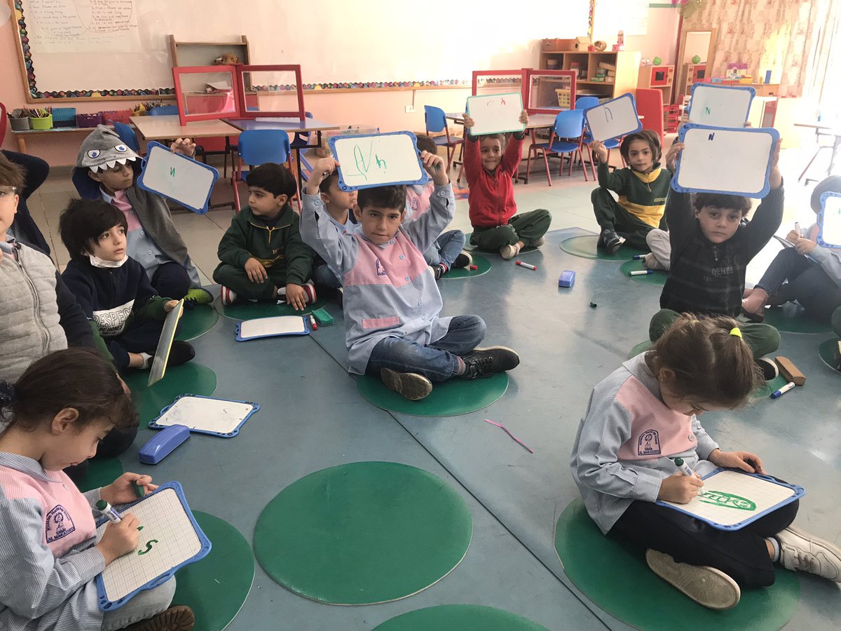 It was a blast today! KG3Ss interacted effectively while listening to words,writing letter they hear its sound @beginning/end&amp;raising the board high😍 #Online #BlendedLearning 
#WritingSilently #enhancing listening Skills <a href="/TawilNoor/">Noor Taweel</a> <a href="/DaraziFarah/">Farah Darazi</a> <a href="/Hhhsinfo/">Houssam Hariri HS</a> <a href="/tbaassiri/">Tharwat Baassiri</a> <a href="/Danadanab1/">Dana danab</a>