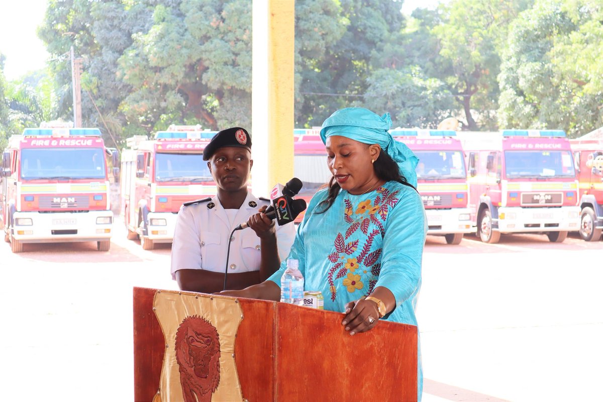 gambia_for's tweet photo. The Ministry of Interior has handed over 7 Fire Tenders and 1 Water Bowser Truck to the #Gambia Fire and Rescue Services that were donated by Avon Fire Brigade in the UK.
The Gambia Government is committed to the provision of protection services to the people of the Gambia. https://t.co/LR9UapabGk