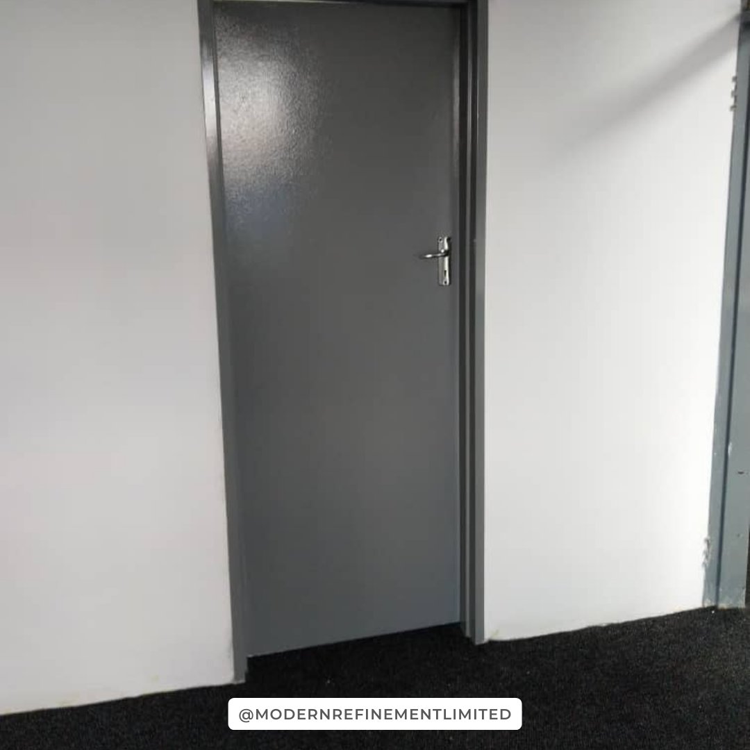Modernrefine's tweet photo. We built a wall to separate the bath &amp; toilet, removed wall &amp; floor tiles, plastered &amp; skimmed walls for a smooth finish, added an extra open window space and widened the existing window.  This transitioned the space from a bathroom to an extra carpeted office 🙌🏾 https://t.co/C9TOFBno3j