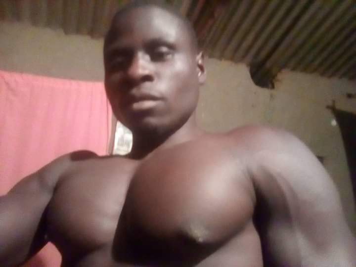 RPecworship's tweet photo. Take a look at those milkersβ€οΈβ£οΈ
#africanmuscle
#musclepecs
#tetas https://t.co/13y1uF5nwf