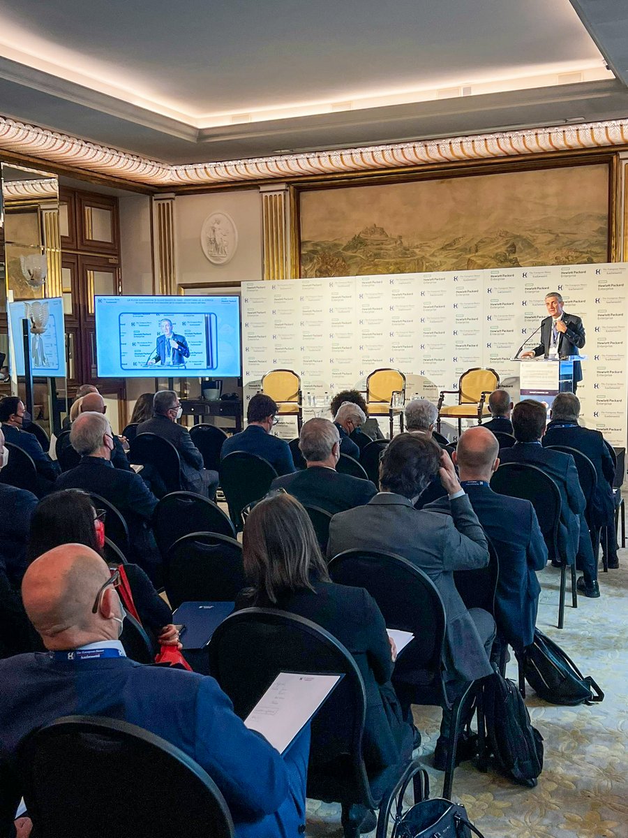 .<a href="/stefano_venturi/">Stefano Venturi</a> parla dei benefici concreti del #NextGenCloud: tutte le organizzazioni, PA e imprese, pagano solo ciò che usano, riducono i costi e operano in una logica di #economiacircolare, contribuendo all'aumento del PIL nazionale hpe.to/6010JogEe <a href="/Ambrosetti_/">The European House - Ambrosetti</a>