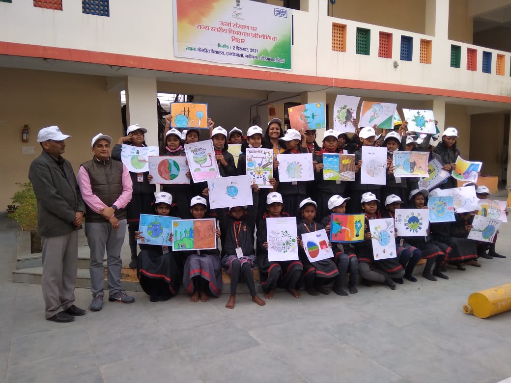PIB_Patna's tweet photo. .@MinOfPower एवं @beeindiadigital द्वारा ऊर्जा संरक्षण हेतु चलाए जा रहे राष्ट्रीय जागरूकता अभियान के तहत आज #NPGC #नवीनगर, #औरंगाबाद तथा @ntpclimited #बाढ़ द्वारा ऊर्जा संरक्षण विषय पर स्कूली छात्र-छात्राओं के बीच राज्य स्तरीय पेंटिंग प्रतियोगिता का आयोजन किया गया। https://t.co/vUA4taS0gh