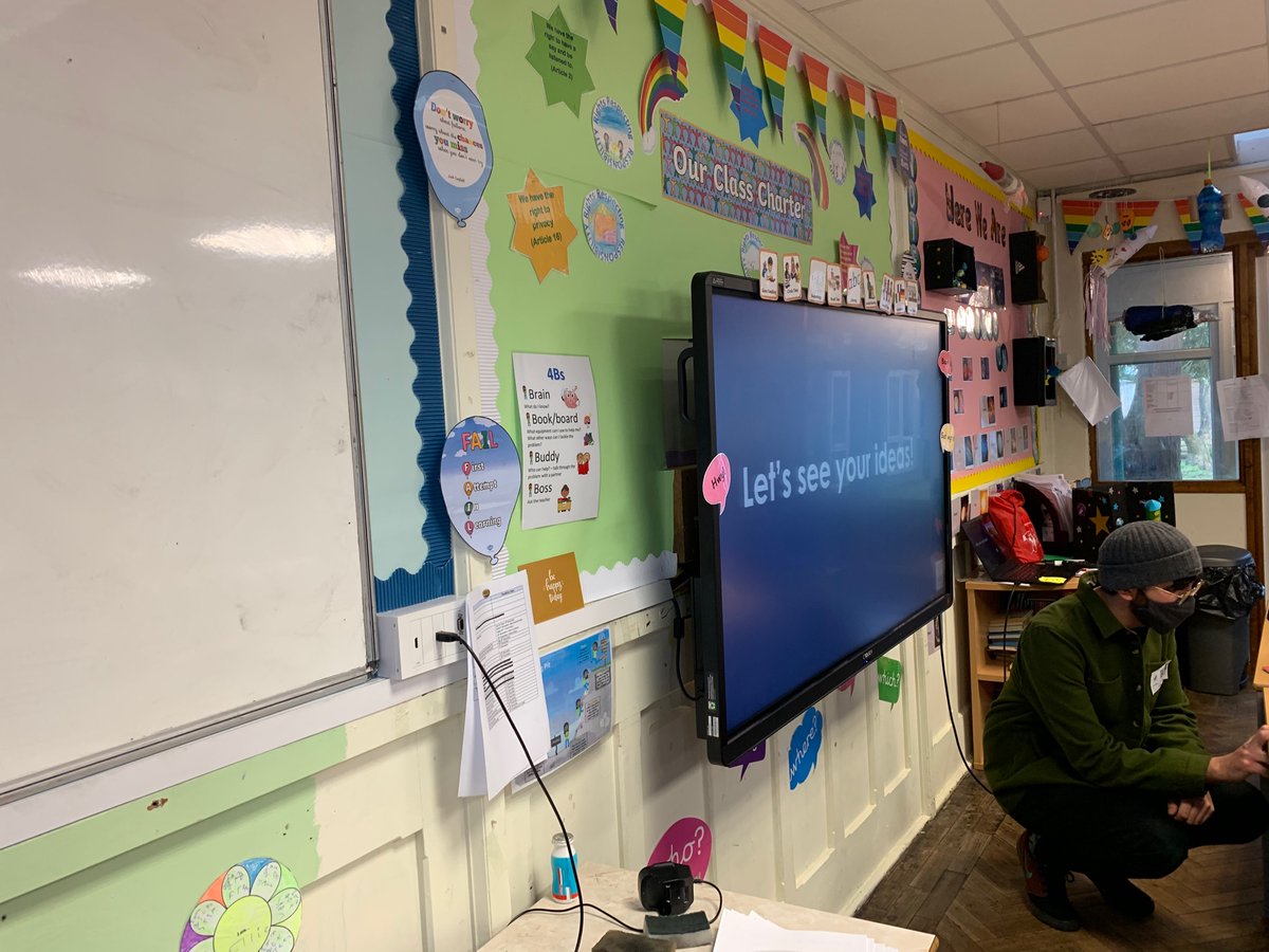 amyrichards165's tweet photo. Had such a fun day at Gors Community School @gorsc  yesterday. Years 5 and 6 have been helping us design future homes for ageing people. 

So much imagination and some future designers in the making! https://t.co/TpnsIh4cLh