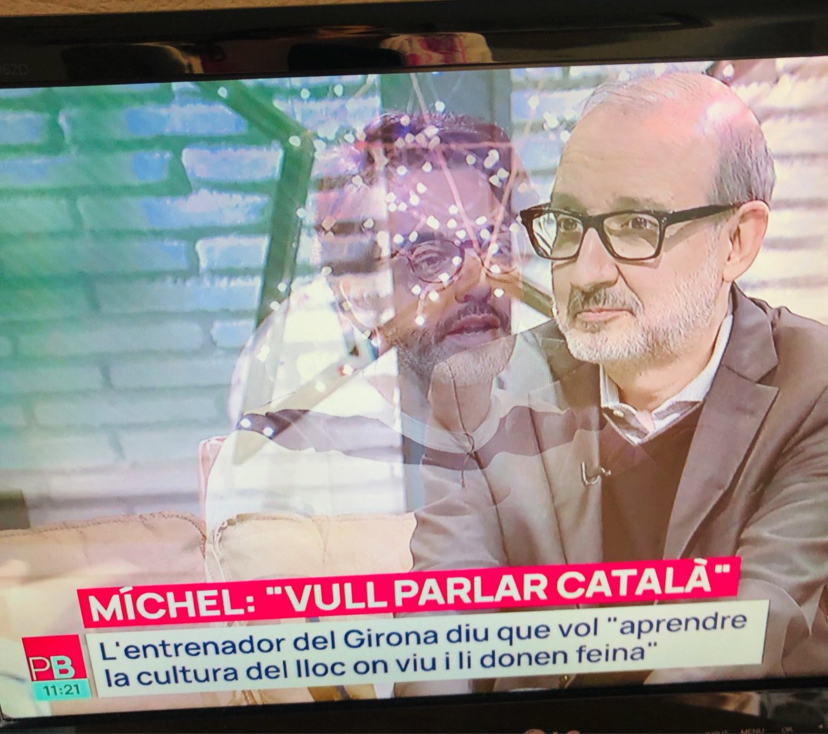 No fa falta ser un entrenador famós. Mireu al voltant, aquí una madrilenya de #Chamberí que parla també català 😉 i fa 9 anys en Barcelona. Només necessitats l’empenta (l’educació i el respecte) per parlar-ho 🤓 <a href="/antonibassas/">Antoni Bassas</a> <a href="/plantabaixatv3/">Planta baixa TV3</a> <a href="/tv3cat/">TV3 és ara @Som3Cat</a> #PlantaBaixaTV3