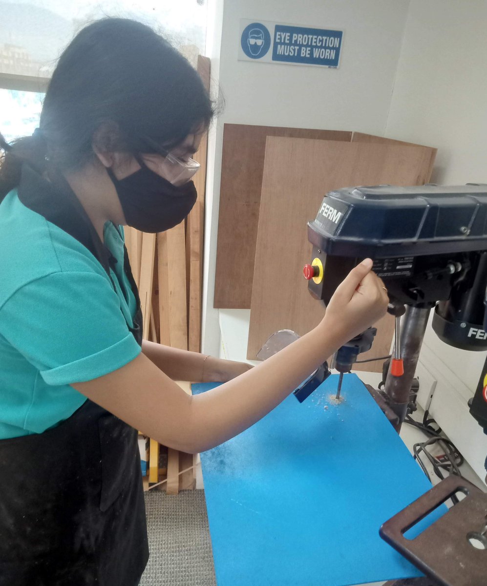 iamvwagh's tweet image. It&apos;s so good to see them working in the workshop. Work in progress.  #MYPDesign #CreatingTheSolution  @oismumbai