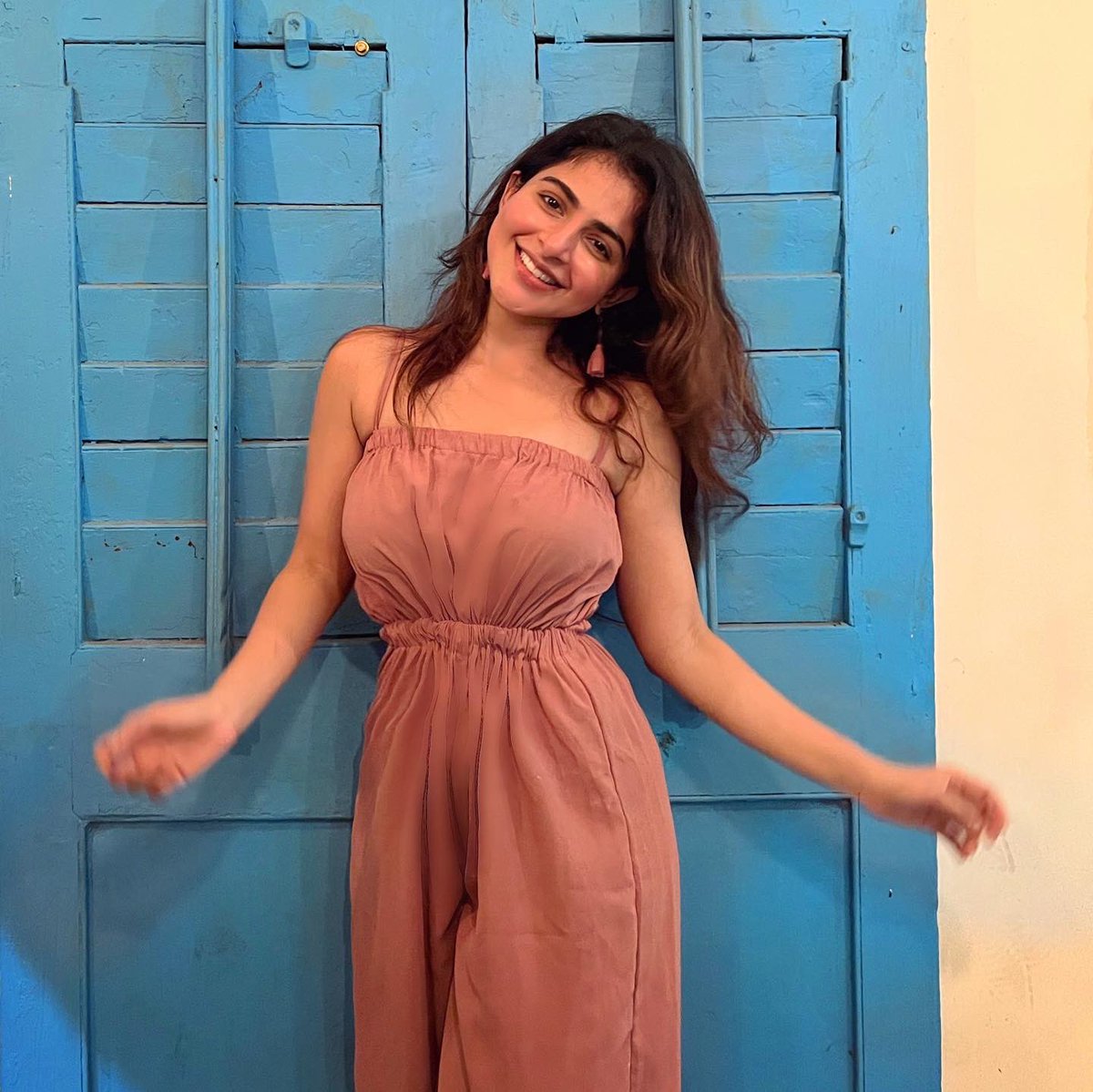 Ishmenon's tweet photo. Blurry pictures not a blurry life 😉 
.
#clearconscience + #honestyineverythingido = #happyheart 😍❤️ https://t.co/q7Ebyp8IVk