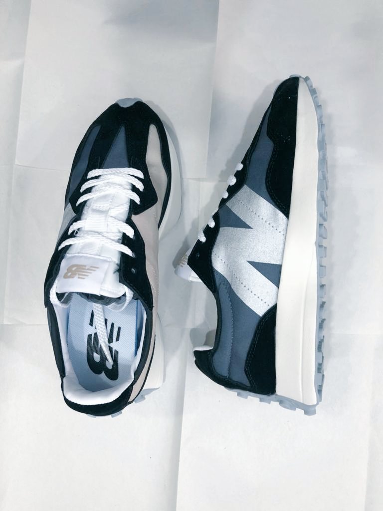 Kickzstore1's tweet photo. Newbalance 3.999MT https://t.co/yMs9PTsRPU