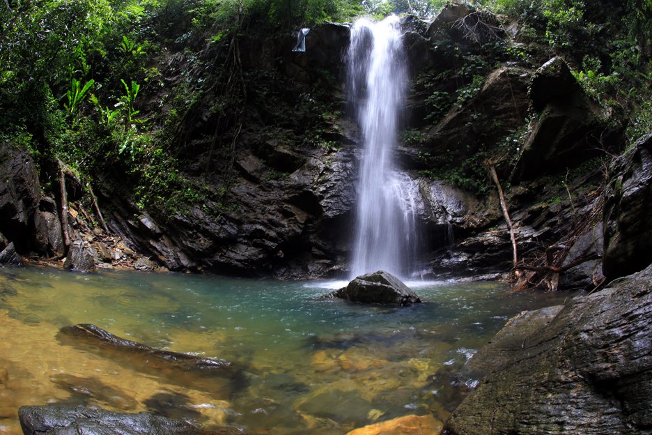 TourismTriniLtd's tweet photo. Rappelling off Avocat Waterfall …not for the faint hearted
#ThrowbackThursday #adrenalinrush #chasingwaterfalls #rappeling #adventuretravel #wanderlust #travelphotography #sweetsweettrinidad https://t.co/rpb21rFdsR