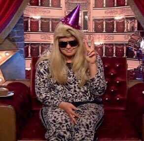 AmyHutson's tweet photo. Me, an Apple Music user, trying to get on with my day and be happy for everyone and their Spotify Wrapped https://t.co/Rn7SUe6n2F