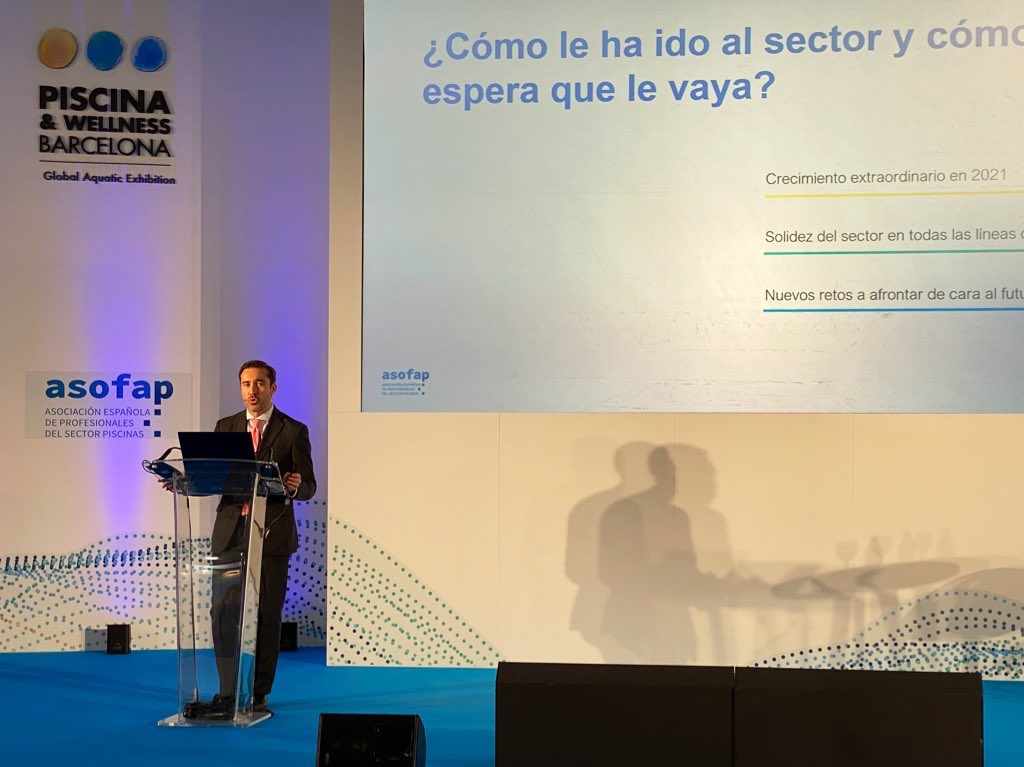 Piscina_BCN's tweet photo. 🏊 “Presentación del Barómetro Sectorial de la Piscina en España 2021” con @Agusti_FS director de @asofap_piscinas. #PiscinaWellness

👉 El 95% de las empresas mejoran o igualan resultados respecto 2020.

👉 El 75% de las empresas mejoran su facturación respecto el año pasado. https://t.co/GSie0jLuHi