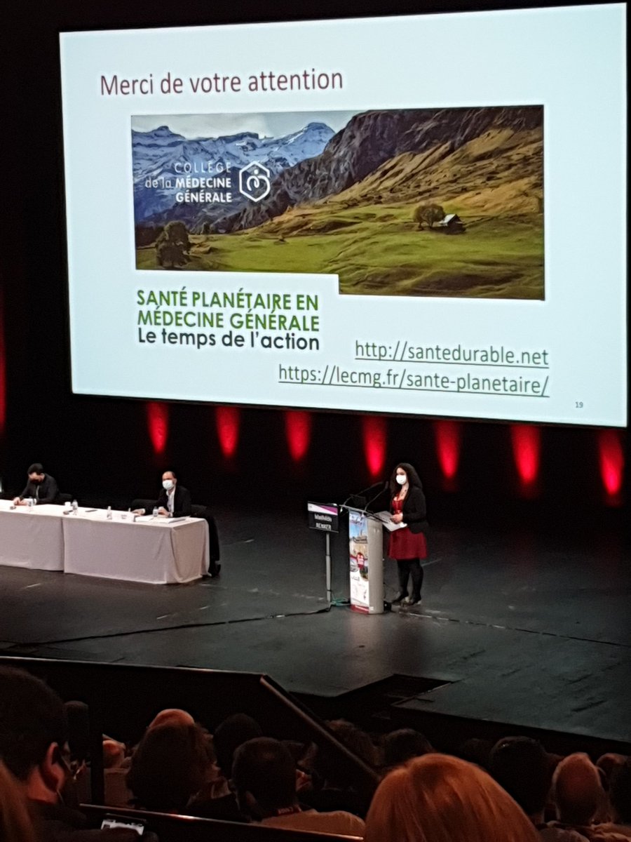 Santé environnementale : nous devons former les internes à développer des actions simples et concrètes applicables dans nos pratiques futures ! Merci @Mathilde_Renker <a href="/ISNARIMG/">ISNAR-IMG</a> @congrescnge