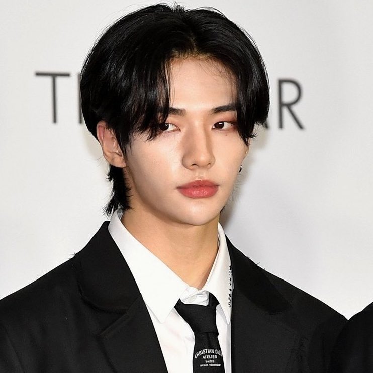 HYUNEB0Y's tweet photo. #HYUNJIN https://t.co/LQp7H2B9Sv