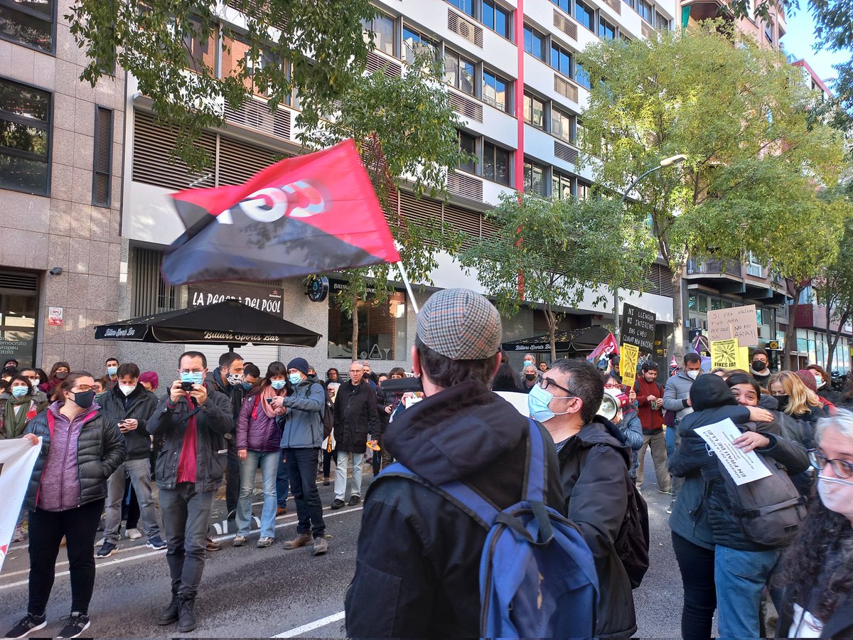 CGTEnsenyament's tweet photo. Lluitem fins al darrer minut!

#NoIcetazo 

Exigim al Departament d’Educació la concreció de les mesures més favorables per a les interines en frau de llei des del primer minut!

#VagaEducació2D #AturemOPOS #LesQueHiSomEnsQuedem https://t.co/3ngyJvVMdf