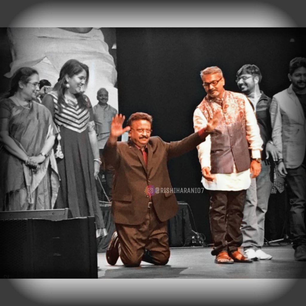 rishiharani07's tweet photo. ❤"இன்னும் ஒரு ஜென்மம் மண்ணில் பிறப்பேனா? தந்தை அவன் விரலை தொட்டு பிடிப்பேனா?"❤
𝙇𝙮𝙧𝙞𝙘𝙨 𝙛𝙧𝙤𝙢 "𝘿𝙚𝙞𝙫𝙖𝙢 𝙚𝙣𝙗𝙖𝙙𝙝𝙚𝙣𝙣𝙖" 𝙨𝙤𝙣𝙜
#spbalasubramaniyam #spbalasubramaniam #spbforlife #spbliveson #spbala #spb #spcharan @charanproducer #spbcharan https://t.co/zz8jtyBAs8