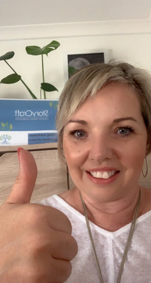 Rebecca Fraser: Writing & Moonlighting ✍️📚 tweet media