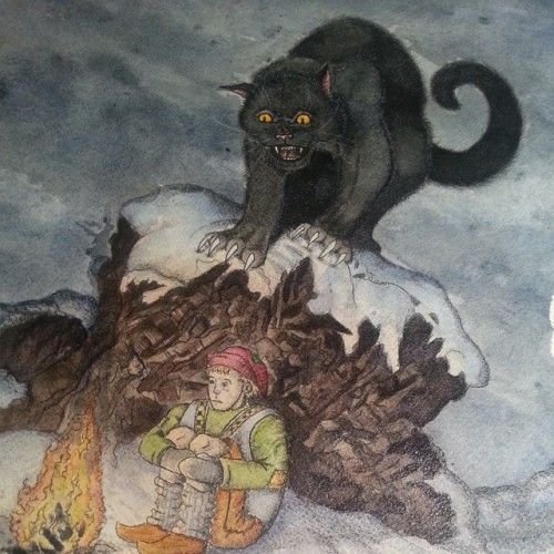 Tatiana19796's tweet image. #GothicAdvent In Icelandic folklore,the Yule Cat eats people who have not received any new clothes to wear before Xmas Eve.The threat of being eaten by the Cat was used by farmers as an incentive for their workers to finish processing the autumn wool before Xmas #FolkloreThursday