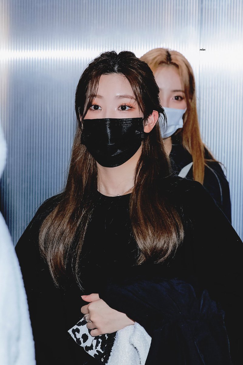 relax_0210's tweet photo. 211017 #이달의소녀 #김립 #LOONA #KIMLIP https://t.co/RKt9FEoV0q