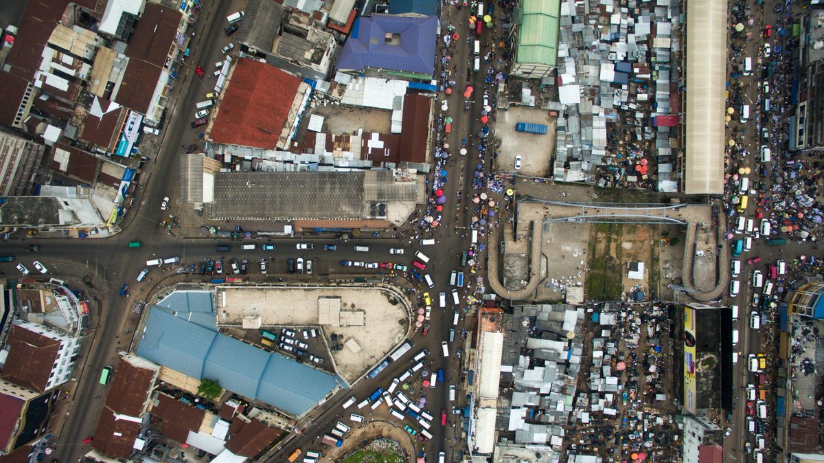 Aerial view of Kumasi as captured by Reuben Hayfron

#budgetcarrental #travelpeople #adum #akwaabauk #diskavatravel #kumasi #ghana #yearofreturn #amafest #beyondthereturn #kumasitour #kumerica #afrochella #decemberingh #exploreghana #DecemberInGhana