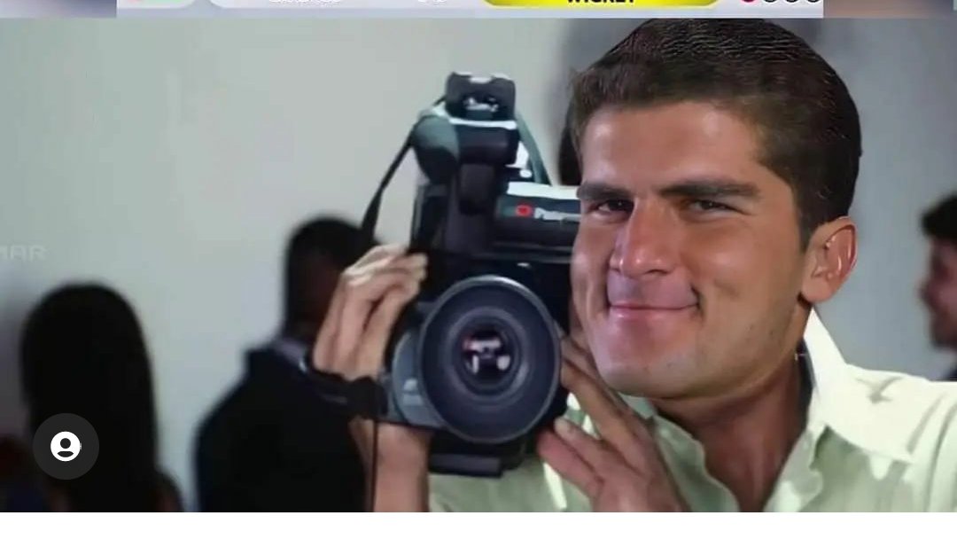 jb_0700's tweet photo. Cameraman at the wedding:
#VickyKatrinaWedding https://t.co/b6H800ierG