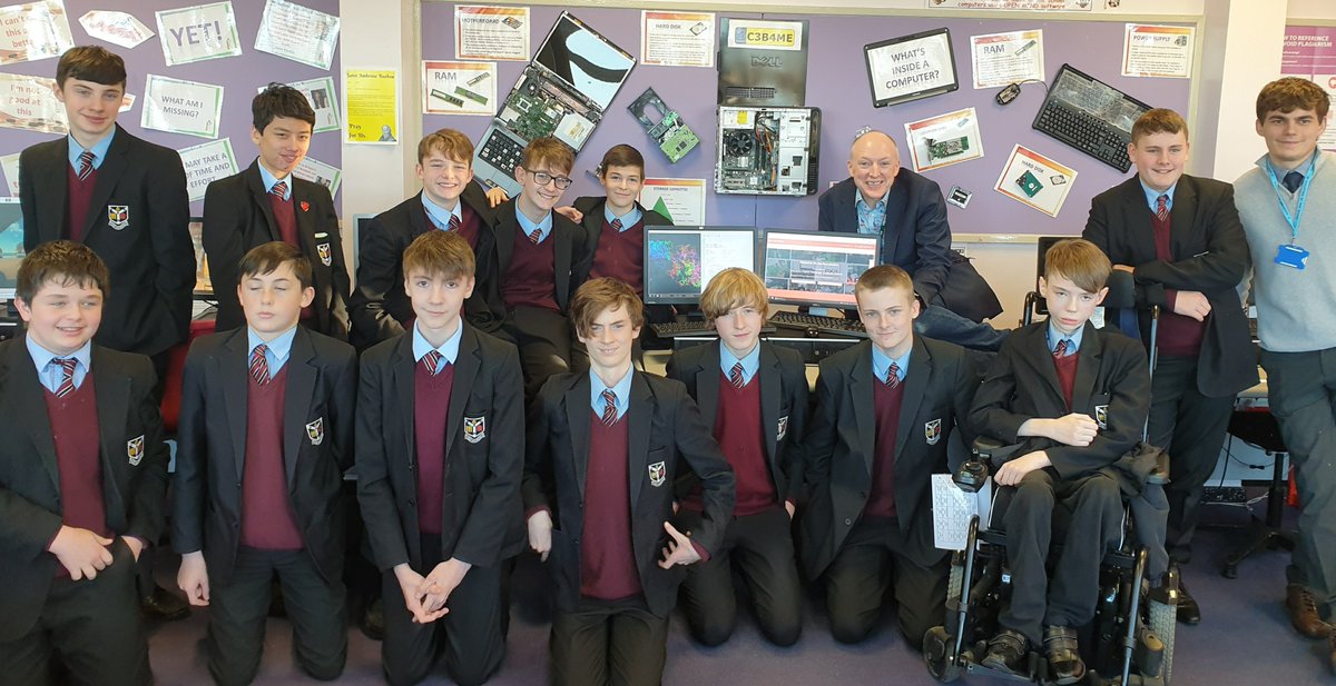 TeachingGroup's tweet photo. Thank you to Alan @teknoteacher from @ExaFoundation  for giving @SARCHSofficial pupils some fun lessons in coding.  We signed up for Binary 101... but it turned out to be a level 5 course🤔🤣 https://t.co/9KT5P5514E