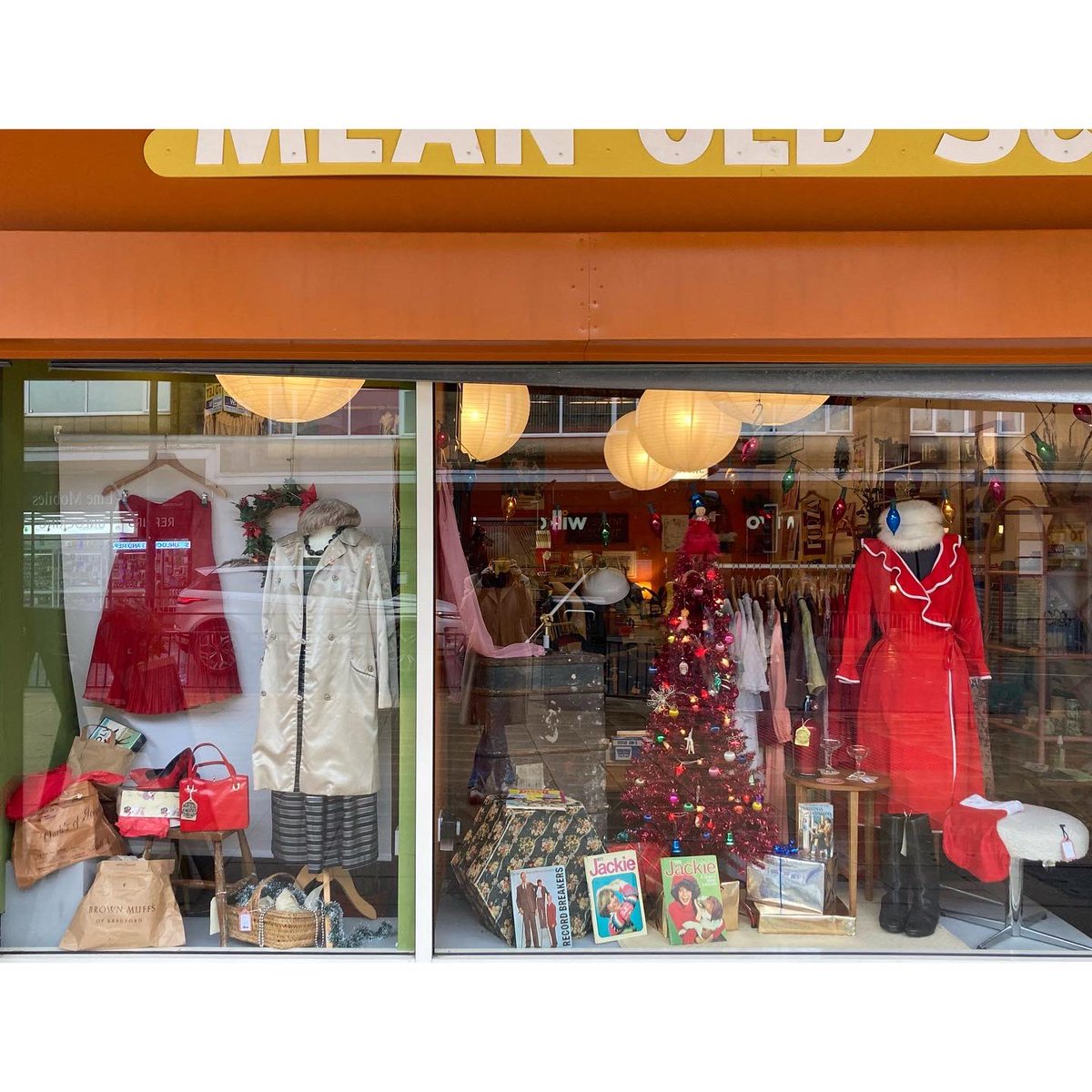 Mean Old Scene tweet media