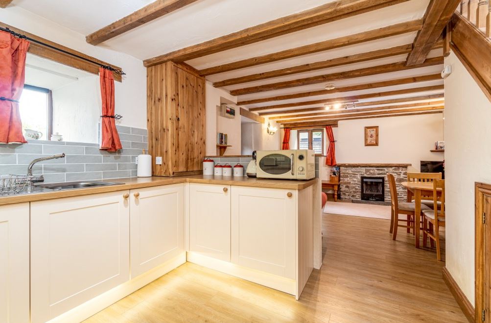 WeAcceptPets's tweet photo. Dogs are welcome FREE of charge to stay at Bolberry Farm Cottages.😊 Finished to a high standard the cottages nestle in Bolberry and offer wonderful views.
https://t.co/2AlVL3qgk6
#BolberryDown #Salcombe #Devon #SelfCatering #DogFriendly #ChildFriendly #UniqueLocation #Views https://t.co/VeLJz0MX2S