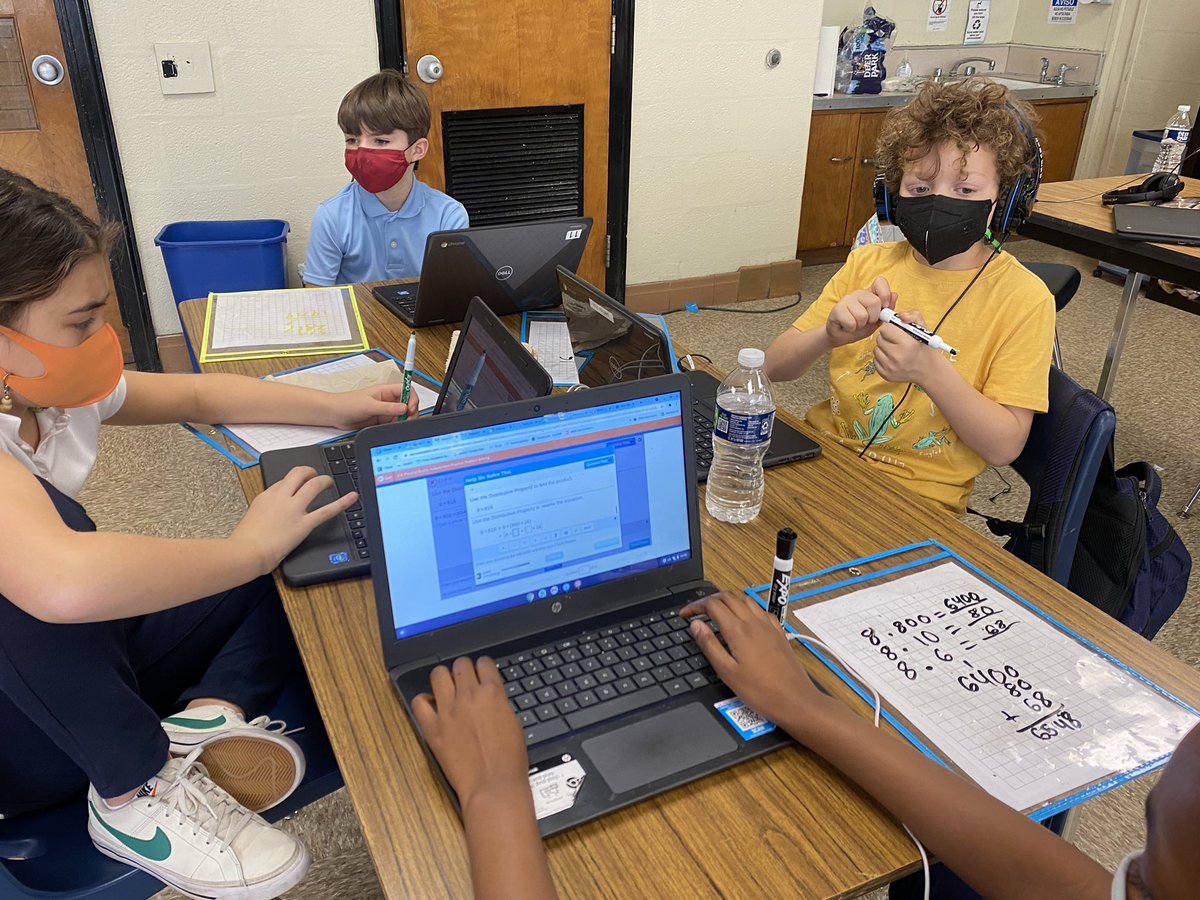CHES_TAG's tweet photo. A four group rotation happening @capitolheightse in Mr. McCotter’s 4th grade math class! Math meeting with the teacher, Math games, Math seatwork and Math technology!
#CHESTAG4 #chesMcCotter4 https://t.co/awyfU96pRE