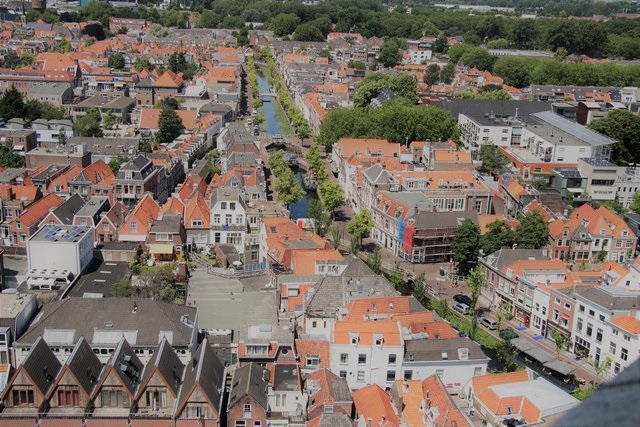 4TUFederation's tweet photo. ‘Eén gemeenschappelijke aanpak is nodig om innovatie doelmatiger te maken’. Lees het interview met Henk Visscher (4TU.Bouw; @tudelft) waarin hij terugkijkt op zijn bijdrage aan het @BticNu en vooruitblikt op zijn rol bij het TU Delft Urban Energy Institute https://t.co/3HSxmDfkgf https://t.co/PnPNj2AIxF