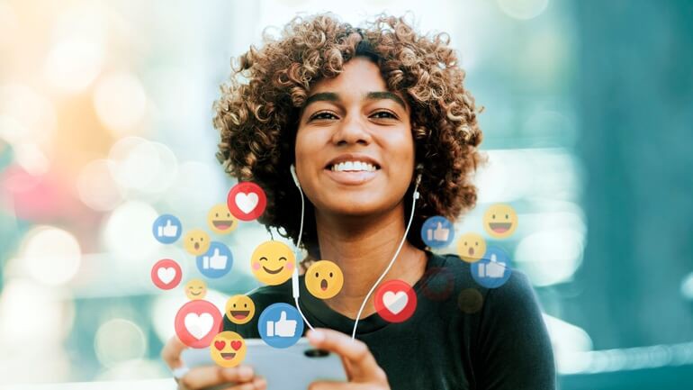 HollywoodHenry's tweet image. That way your time on social media can be productive and teach you something.
Read the full article: Is Social Media Toxic?
▸ lttr.ai/pi3C
#SocialMediaforBusiness #SocialMediaAlgorithm #SocialMediaAdvantages #Positivity #Engagement #SocialMediaContent