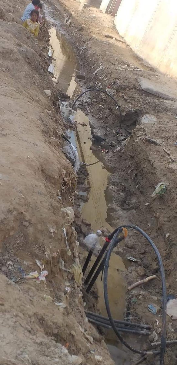 baghalikhan12's tweet image. سوئی کے گلی گلی کی یہ حالت ہے لوکل گورنمنٹ والے صفائی تک نہیں کر رہے باقی ترقیاتی کام تو دور کی بات #CorruptLocalGovtDerabugti