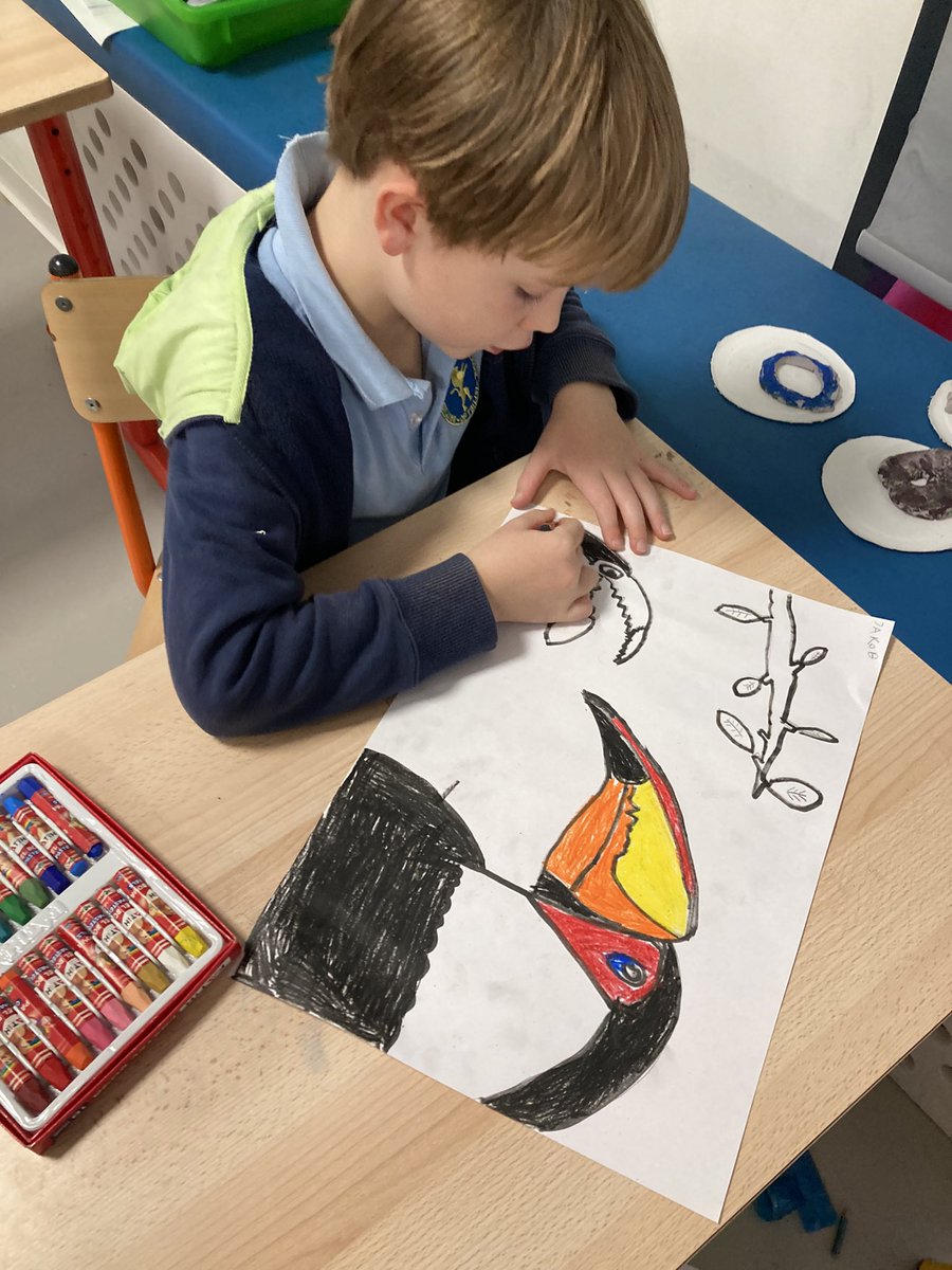 2_bist's tweet photo. Some gorgeous toucan artworks were created in art club @bist #artclub #talentedclass https://t.co/qpFshu14OT