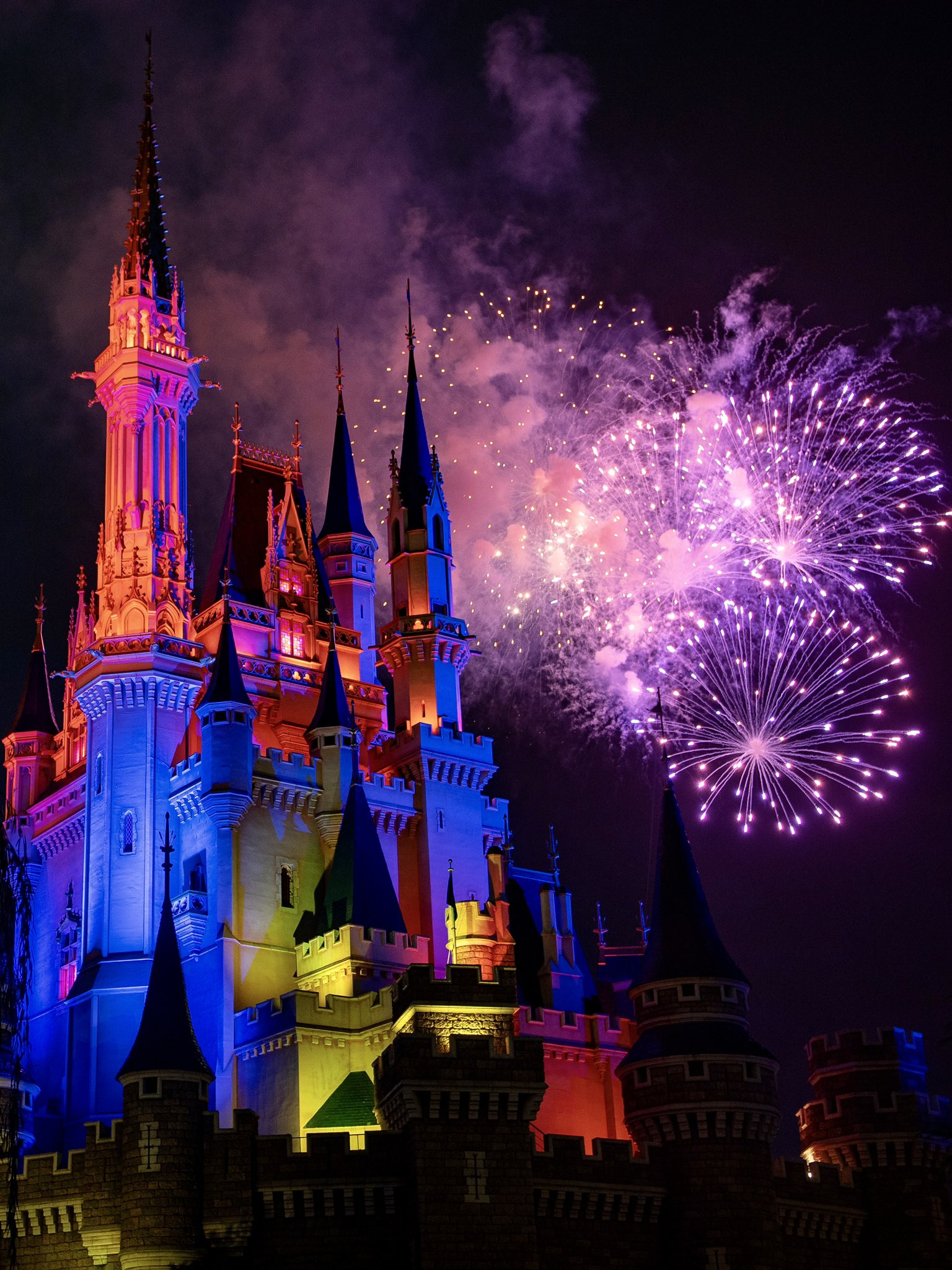 Mezzomikiのディズニーブログ 本日の東京ディズニーランド ディズニー ライト ザ ナイト 花火 T Co Wepahnblzy T Co Dg0l9a6mgc Twitter
