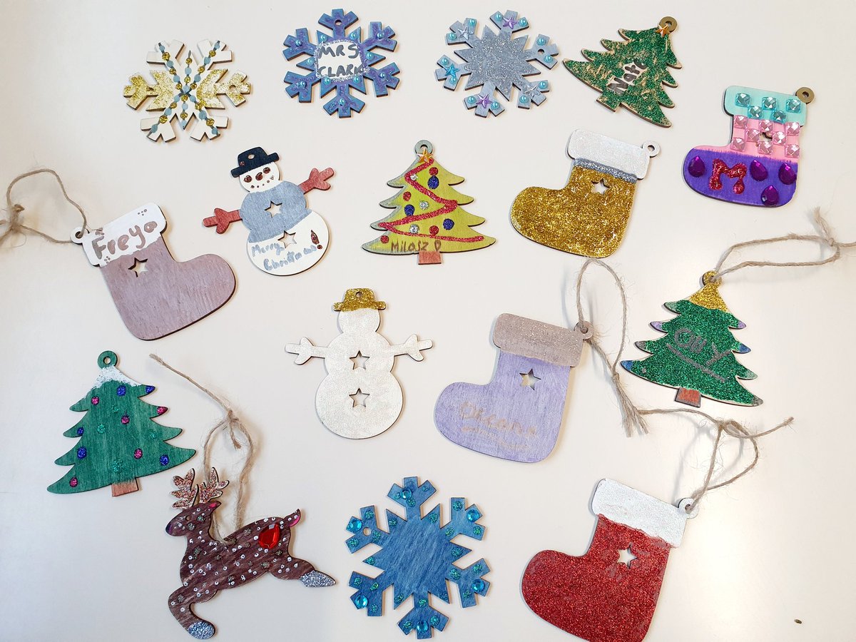 Squad Presley are starting to feel festive this week, making our own decorations for the classroom tree 🌲☃️❄