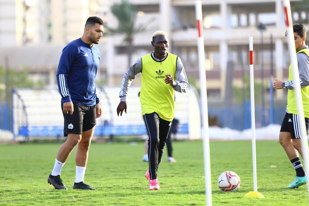 Sk_olatunbosun's tweet image. May December be better and Greater for us all ❤

Happy New Month 🎄

#SK16