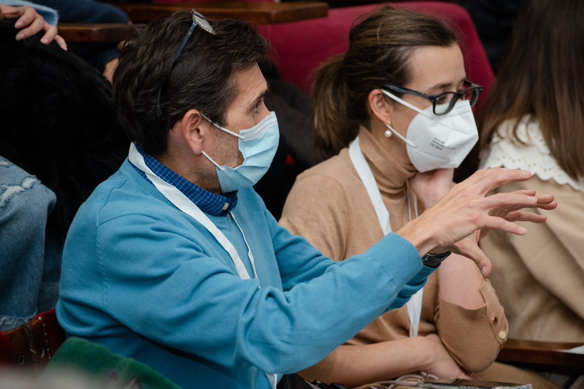 CmRenim's tweet photo. ¡El encuentro de Nanomedicina e Imagen Molecular fue todo un éxito! 🥳👏🍻

Muchísimas gracias a todos los ponentes, participantes y a la audiencia. 

Os dejamos una selección de fotos del evento y podéis ver el álbum completo aquí: https://t.co/813g0oQKbl https://t.co/nl2mx2vnpJ