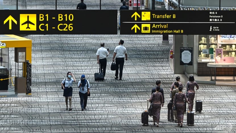 ChannelNewsAsia's tweet photo. JUST IN: Two passengers who arrived in Singapore from South Africa on SIA flight have tested “preliminarily positive” for new Omicron #COVID19 variant: MOH https://t.co/nkVbREoCkU https://t.co/bufKpUT57u