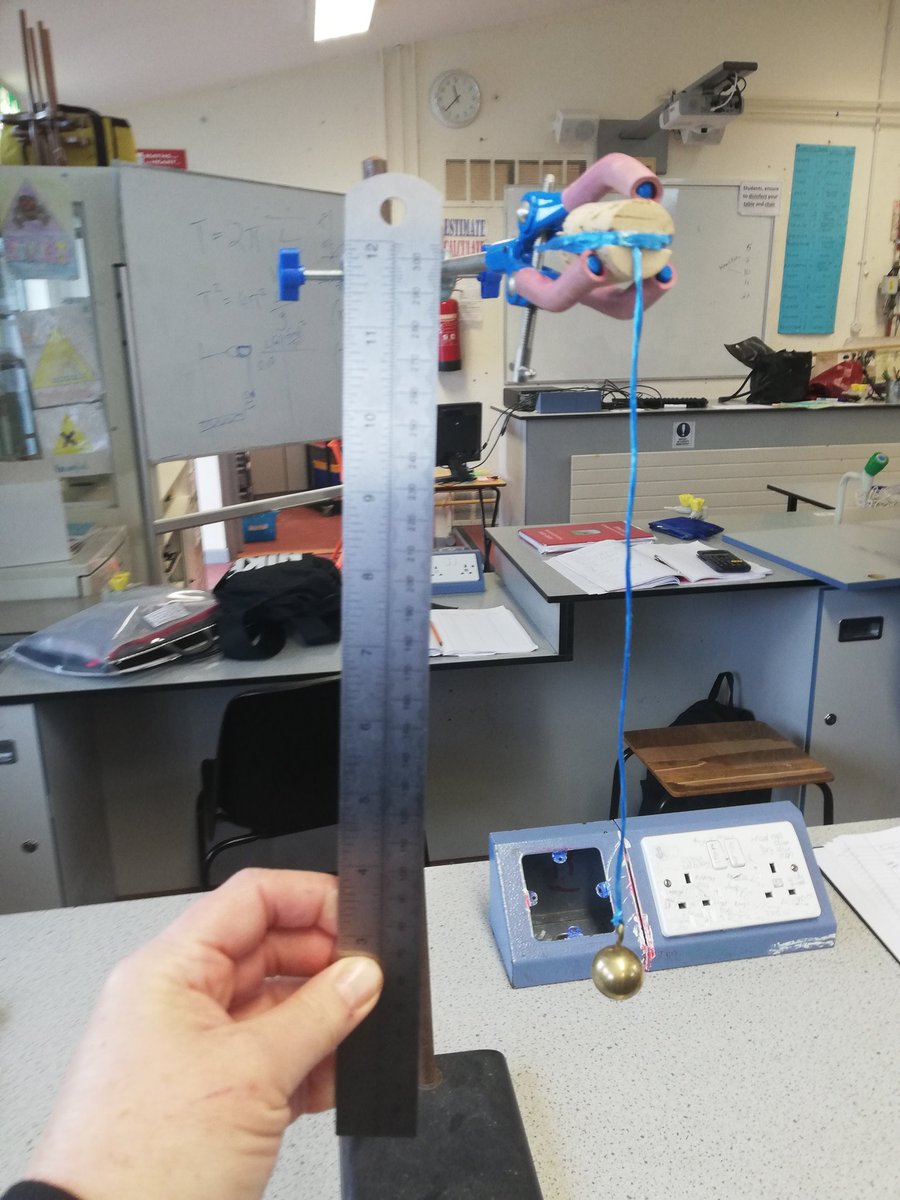 The_Urell's tweet photo. 400 years ago Galileo was bored during mass and used his pulse and a swinging light to discover the rhythm of time. 5th year Physics @FingalCC repeated that experiment today. #pendulums #TIME #accelerationduetogravity https://t.co/kvL720wCc5