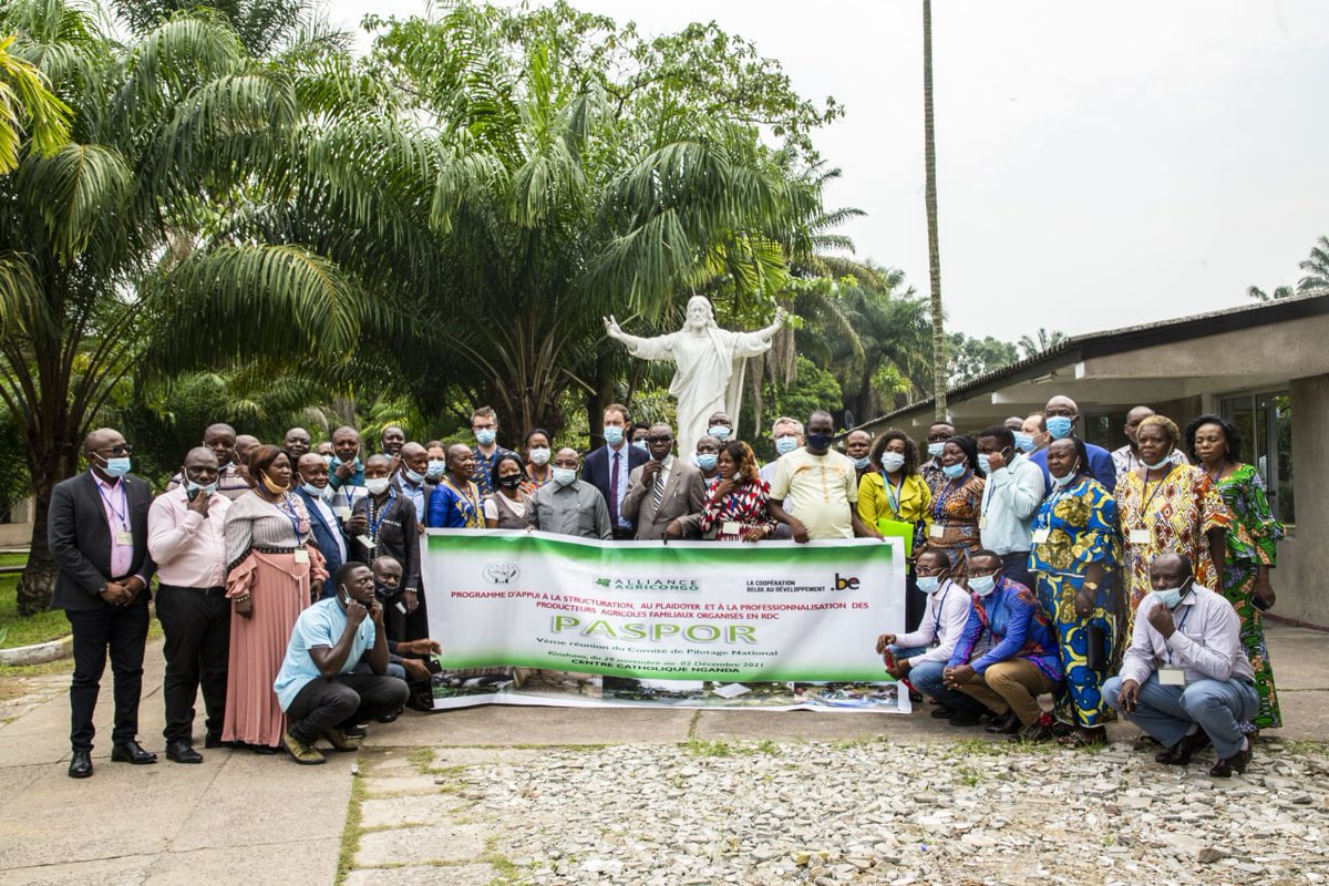 Conapacrdcongo's tweet photo. EMPRISE c’est le nom du nouveau programme quinquennal 2022-2026 qui sera mis en oeuvre par la CONAPAC et ses fédérations en collaboration avec l’Alliance AgriCongo . EMPRISE succède ainsi au programme PASPOR https://t.co/rHW2mYqprk