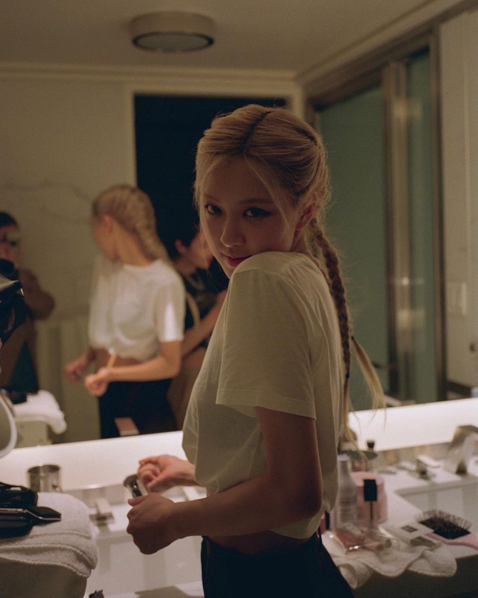 minecua901's tweet photo. MAMA IS COMING
I vote #rosé on #MAMAVOTE (@BLACKPINK ) https://t.co/MoVS18fgu9