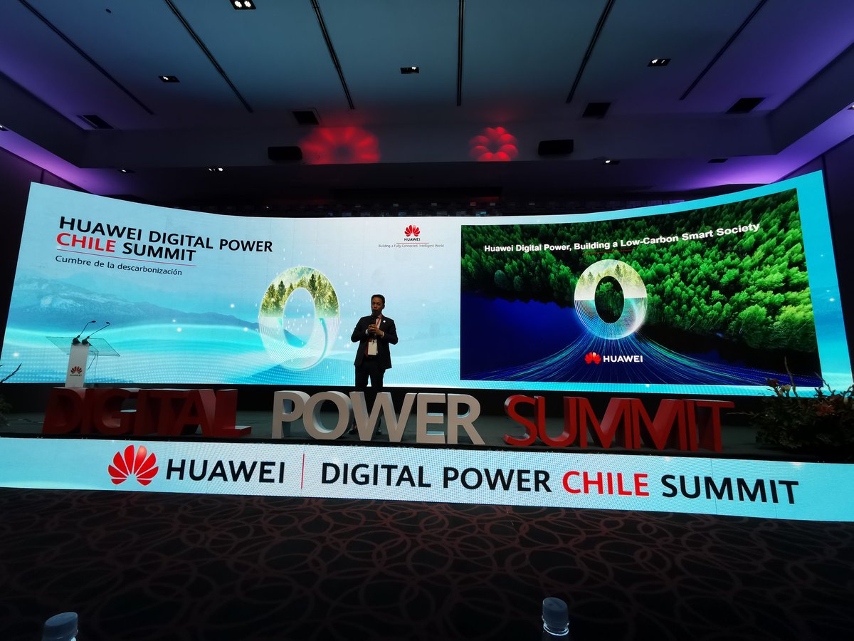 samir_kouro's tweet photo. Muy honrado de representar a la academia Chilena, en particular la @usantamaria, en el evento #digitalpowersummit de @Huawei sobre #descarbonización y #transiciónenergética https://t.co/BZdEFSI9YV