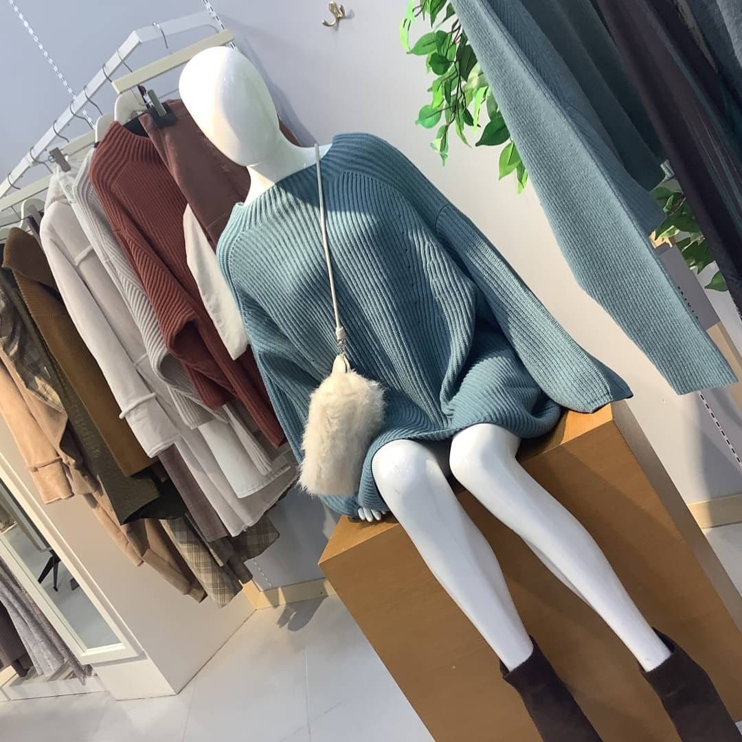 selectshopgrace's tweet photo. 人気ワンピース、トップス沢山♡明日よりお得な週間始まります🎶
12/3〜6 ゆめカード5倍　
12/3〜12  一部商品10%off
12/9〜  ノベルティーフェア

graceゆめタウン呉
☎️0823-69-7088
10:00〜20:00 https://t.co/K0io8tmLh4