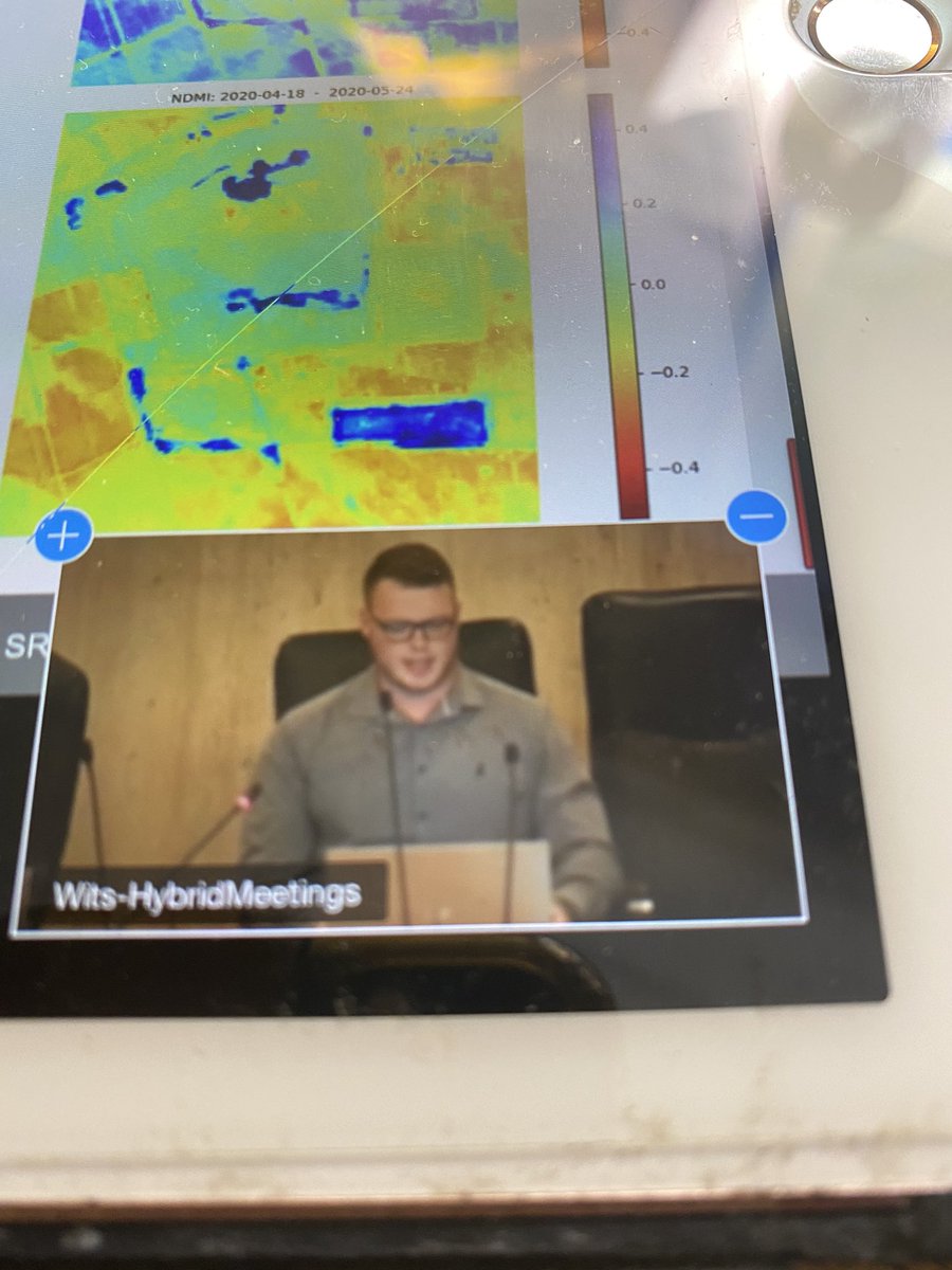 GeophysicsWebb's tweet photo. So great when your very successful former student is giving a talk! Great job Dr. Wesley Harrison who now works at SRK! Engineering applications of Geophysics! #Geophysics #AfricaArray https://t.co/3HzfT6Cfrx