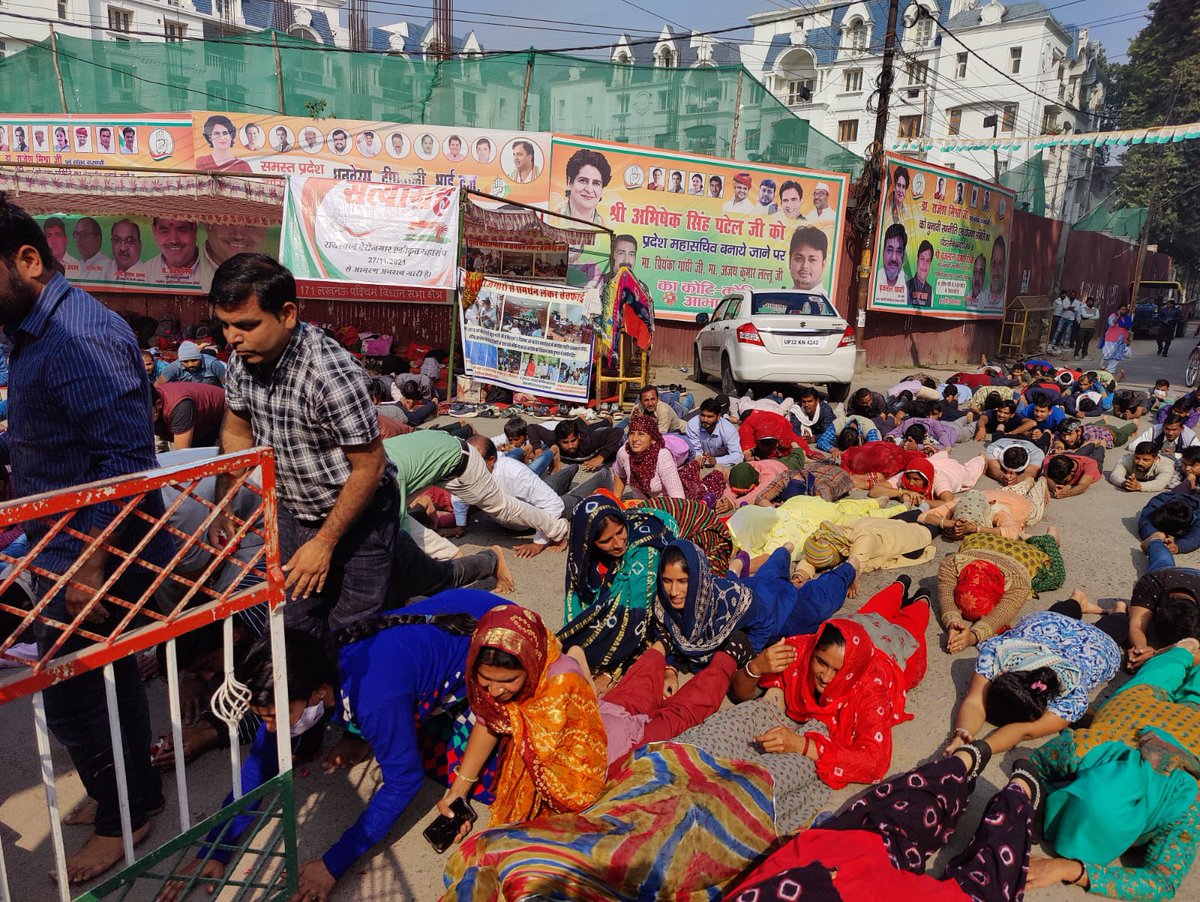 MoolrajGodara's tweet photo. @SatveerINC 2012 से हम न्याय व नियुक्ति के लिए भटक रहे है और तो और " लखनाऊ क्या हम शादी में  गये है" हे श्री मान !आप क्या कहेंगे?? https://t.co/O7A7qEcoKj