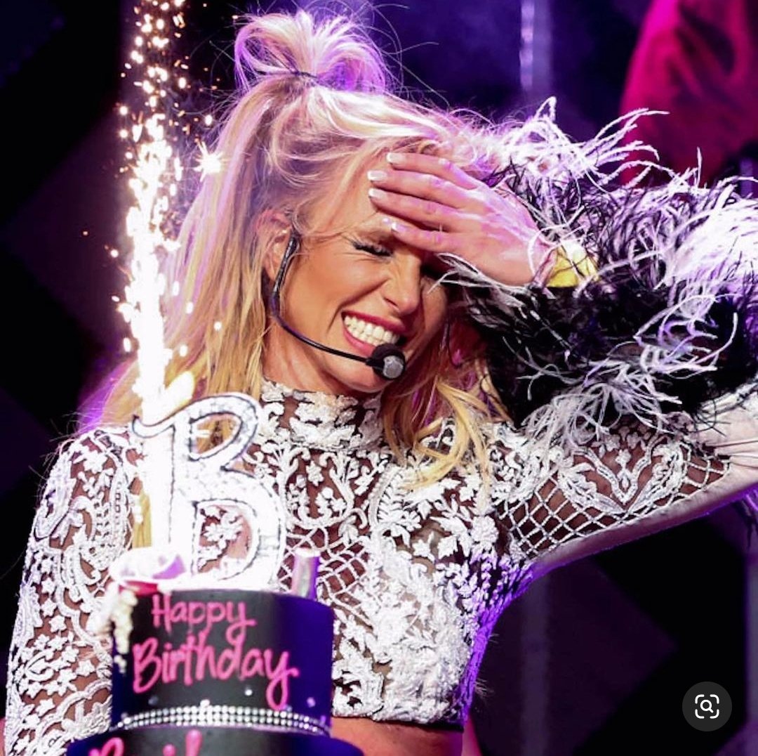 Happy 40th Birthday to the beautiful Britney Spears. We love you.  