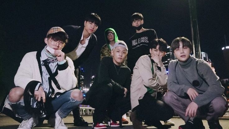 simp4hanbinkim's tweet photo. i support and love ot6 iKON and soloist B.I but

can't i just stay here?spend the rest of my days here? https://t.co/kClVqO7Xuu